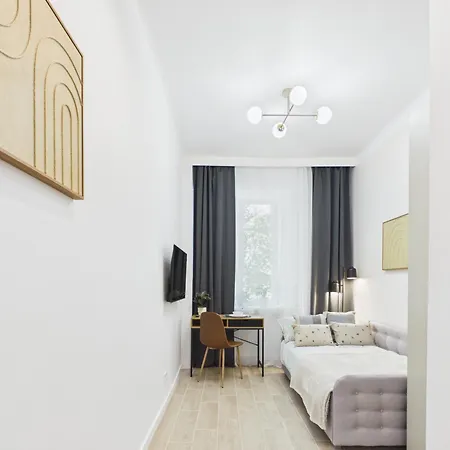 Daire Superapart Mala 7a Near The Wilenski Metro Station *