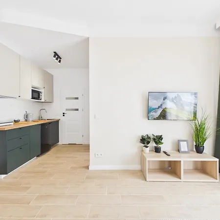 Apartment Superapart Mala 7a Near The Wilenski Metro Station Warschau
